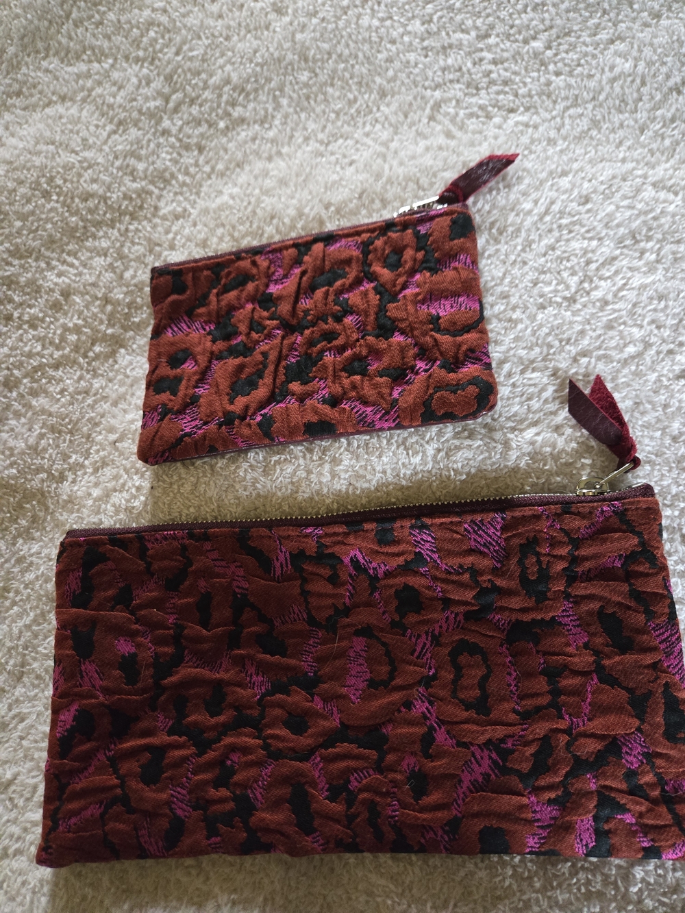 Red and Pink Leopard Jacquard Zipper Pouch Set With Vegan Leather One One Side